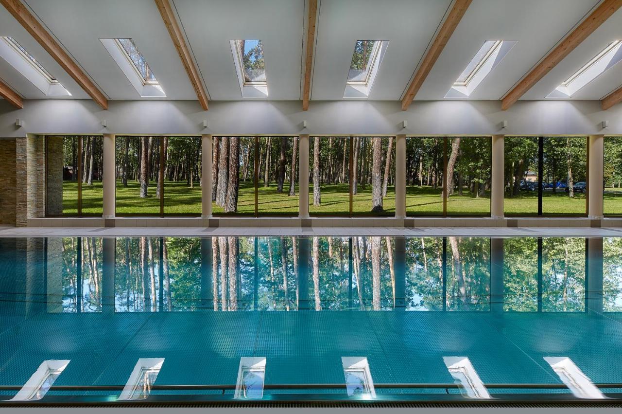 Columna Medica Hotel Łask Екстериор снимка