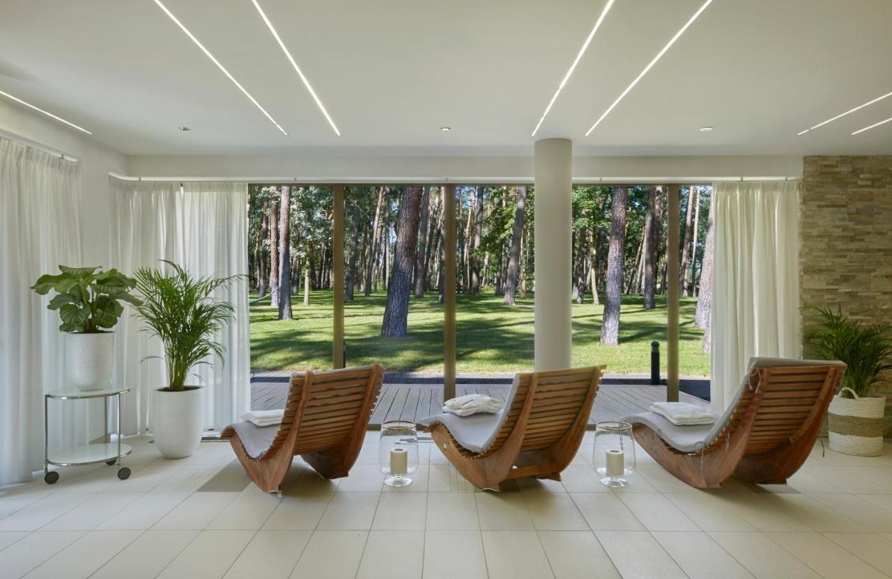 Columna Medica Hotel Łask Екстериор снимка