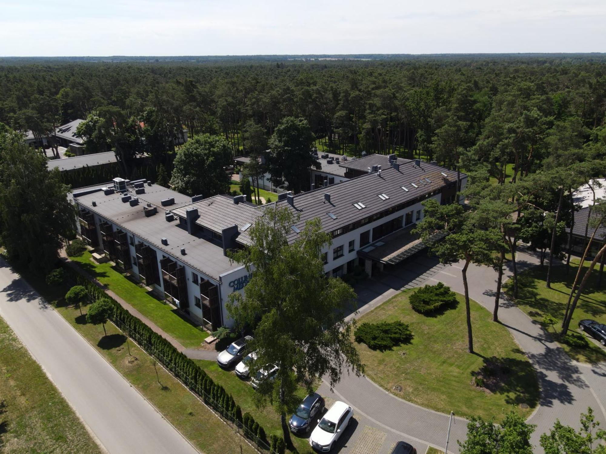 Columna Medica Hotel Łask Екстериор снимка