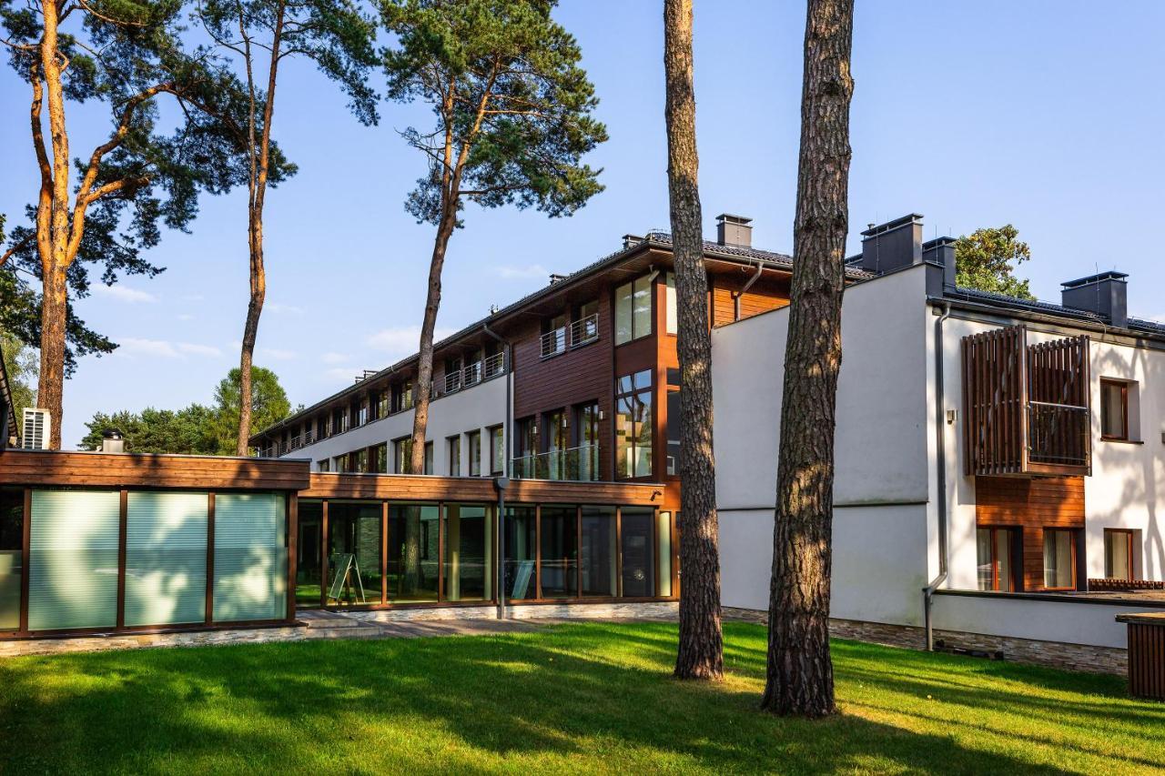 Columna Medica Hotel Łask Екстериор снимка